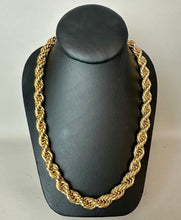 Load image into Gallery viewer, Vintage Goldtone Chunky Twisted Rope Chain Necklace (30")
