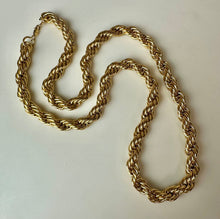 Load image into Gallery viewer, Vintage Goldtone Chunky Twisted Rope Chain Necklace (30")
