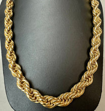 Load image into Gallery viewer, Vintage Goldtone Chunky Twisted Rope Chain Necklace (30")
