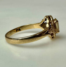 Load image into Gallery viewer, 10K Gold Topaz Ring sz 5.5 (1.8g)

