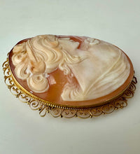 Load image into Gallery viewer, 18K Gold Carved Shell Antique Cameo Brooch Pin w/ Pendant Bail (10.8g)
