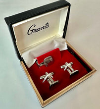 Load image into Gallery viewer, Vintage Grants Cufflinks &amp; Tie Clip Set in Original Box
