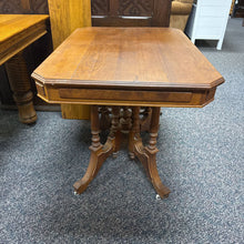 Load image into Gallery viewer, Antique Walnut Table (28x35x25)
