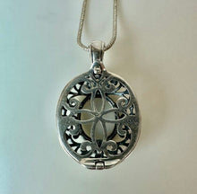 Load image into Gallery viewer, Sterling Filigree Openwork Stone Capture Locket on 28" Rope Chain

