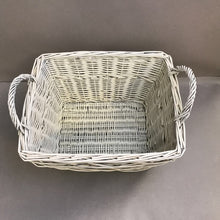 Load image into Gallery viewer, White Wicker Basket (9x16x13)
