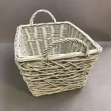 Load image into Gallery viewer, White Wicker Basket (9x16x13)
