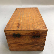 Load image into Gallery viewer, Vintage Globe Wernicke Peerless Wooden Index Card Tray File Box (4x5x10)(As Is)
