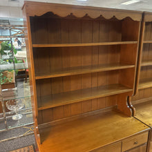 Load image into Gallery viewer, Kroehler Hard Rock Maple Dresser Hutch (72x40x18)
