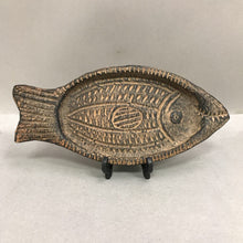 Load image into Gallery viewer, Ghanaian Hand-Crafted Fish Dish Pottery (10x4.5) (As-Is)
