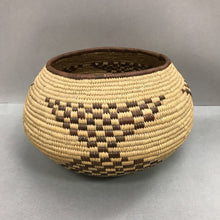 Load image into Gallery viewer, Zulu Basket (~7x12)
