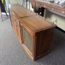 Load image into Gallery viewer, RCA Victor Console Radio Record Player (31x78x19) AS IS
