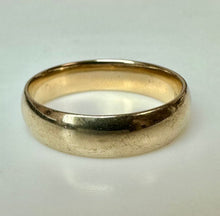 Load image into Gallery viewer, 10K Gold Thick Wedding Band Ring sz 13 (6.9g)

