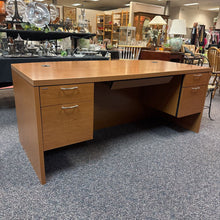 Load image into Gallery viewer, Hon Office Desk (30x72x36)
