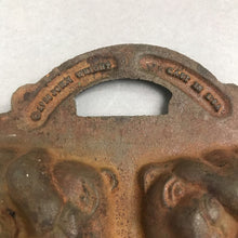 Load image into Gallery viewer, Vintage John Wright Cast Iron Teddy Bear Baking Mold Pan USA 1984 (15x8)
