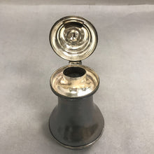 Load image into Gallery viewer, Vintage Elkington Silverplate Syrup Pitcher (6")
