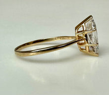 Load image into Gallery viewer, 14K Gold Marquis Cubic Zirconia Engagement Ring sz 9 (1.9g)
