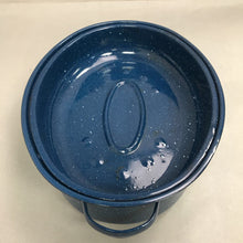 Load image into Gallery viewer, Vintage Blue White Speckled Enamel Roasting Pan Lid Turkey Roaster USA (16x12x7)
