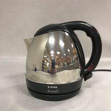 Load image into Gallery viewer, T-Fal Avante Electric Kettle (9")
