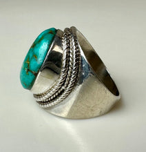 Load image into Gallery viewer, Sterling Turquoise Ring sz 7
