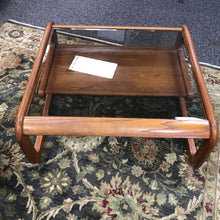 Load image into Gallery viewer, Oak Coffee Table (16x38x38)
