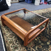 Load image into Gallery viewer, Oak Coffee Table (16x38x38)
