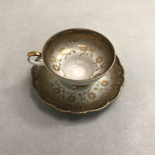 Load image into Gallery viewer, Bavaria Eberthal Tea Cup/Saucer (3"/5")
