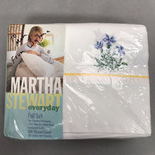 Load image into Gallery viewer, Vintage Martha Stewart Everyday Full Sheet Set

