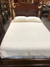 Load image into Gallery viewer, Queen White Bedspread
