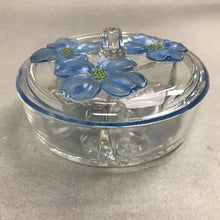 Load image into Gallery viewer, Vintage Clear Round Pressed Glass 3 Section Covered Dish AS IS(6x2)
