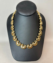 Load image into Gallery viewer, Vintage Goldtone Puffed C Link Modernist Collar Necklace (18")
