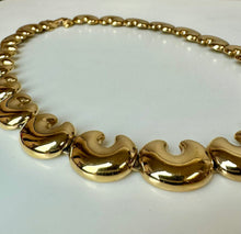 Load image into Gallery viewer, Vintage Goldtone Puffed C Link Modernist Collar Necklace (18")
