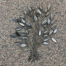 Load image into Gallery viewer, MCM Metal Tree Wall Art (26")
