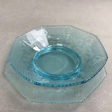 Load image into Gallery viewer, Anchor Hocking Mayfair Blue Glass Open Rose Bowl w/Under Plate (7")
