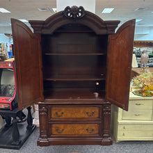 Load image into Gallery viewer, Armoire (83x50x20)
