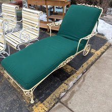 Load image into Gallery viewer, Metal Lounger (33x32x70) with Cushions
