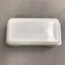 Load image into Gallery viewer, Pyrex Crazy Daisy Vintage Loaf Pan Spring Blossom (8.5" X 4.5")
