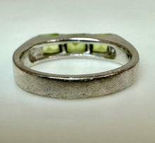 Load image into Gallery viewer, Sterling Peridot 3-Stone Ring sz 6
