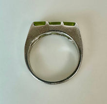 Load image into Gallery viewer, Sterling Peridot 3-Stone Ring sz 6
