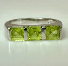 Load image into Gallery viewer, Sterling Peridot 3-Stone Ring sz 6
