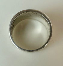 Load image into Gallery viewer, Vintage Sterling Premier Designs Creed Two Fish Ring sz 6
