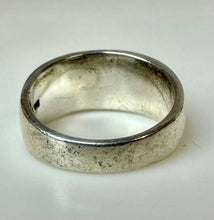 Load image into Gallery viewer, Vintage Sterling Premier Designs Creed Two Fish Ring sz 6
