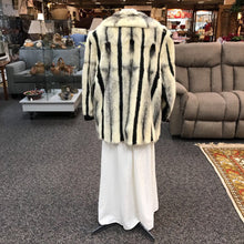 Load image into Gallery viewer, Wallace-Bolon Cross Mink/Leather Fur Coat Size S/M
