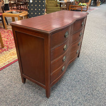 Load image into Gallery viewer, Mahagony 4 Drawer Dresser (32x44x19)
