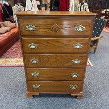 Load image into Gallery viewer, Dresser 5 Drawer (49x36x19)
