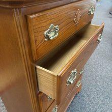 Load image into Gallery viewer, Dresser 5 Drawer (49x36x19)
