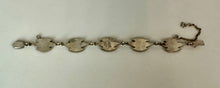 Load image into Gallery viewer, Vintage Taxco Mexico Double Leaf Sterling Turquoise Chip Inlay Link 7" Bracelet (25.4g)
