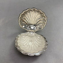 Load image into Gallery viewer, Vintage Silverplate Scalloped Shell Butter Dish W/ Glass Insert (5x5)
