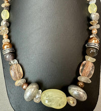 Load image into Gallery viewer, Coldwater Creek Agate Quartz Art Glass Silvertone Bead Necklace (23")
