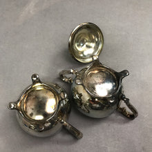 Load image into Gallery viewer, Vintage Silverplate Creamer and Sugar Set (5") Set of 2
