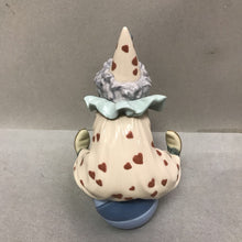 Load image into Gallery viewer, Vintage Lladro Having a Ball Figurine, clown sitting on ball, #5813, Spain, 1991 (7")
